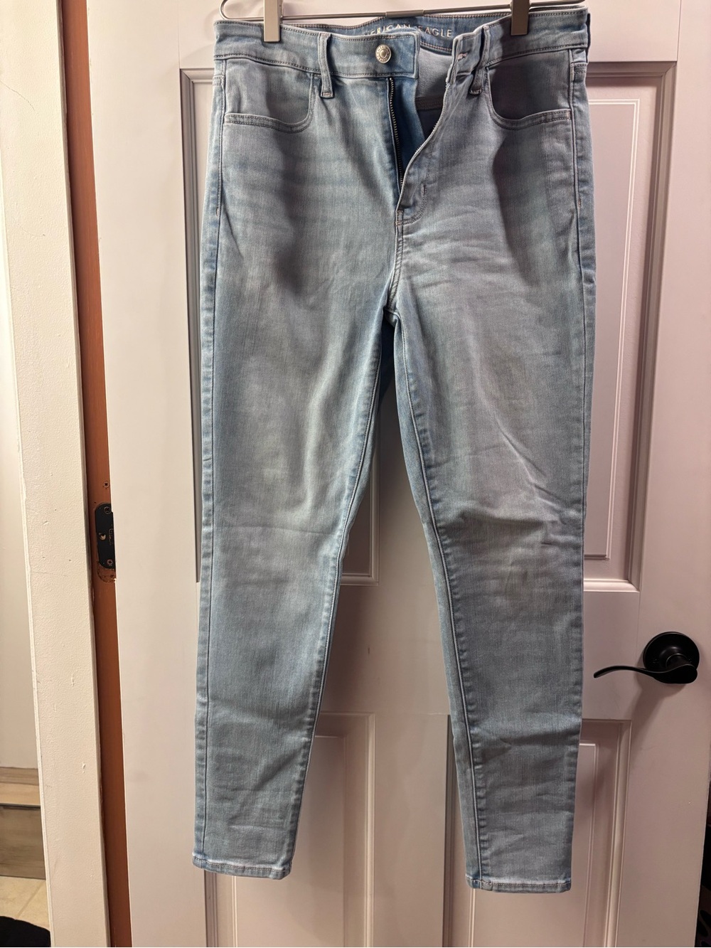 American Eagle Outfitters Light Blue Skinny Jeans
